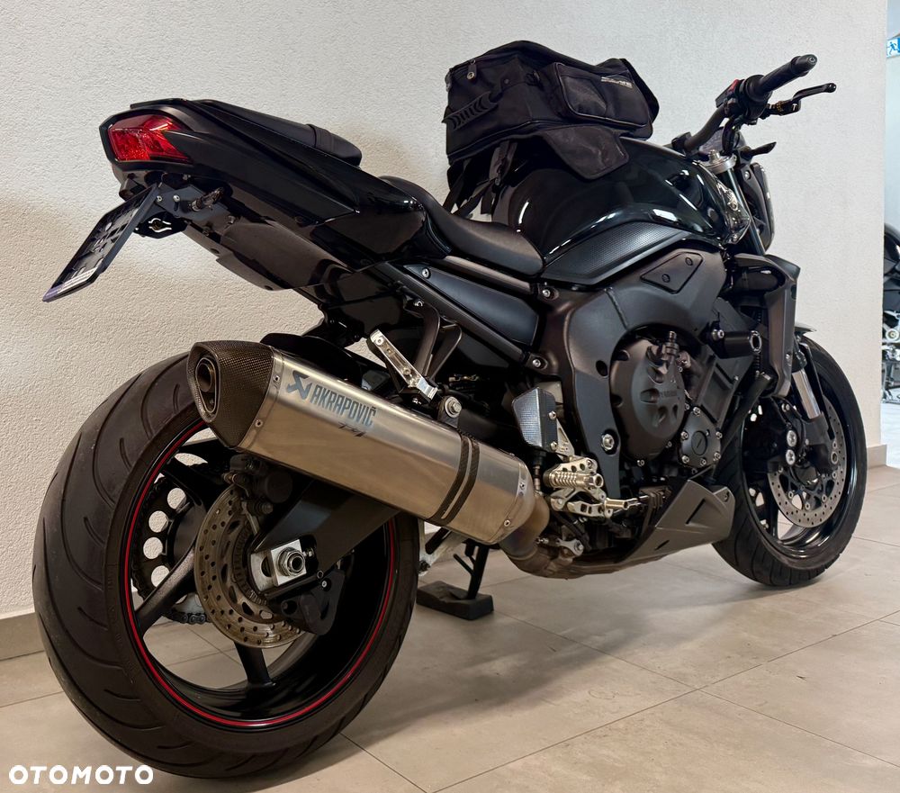 Yamaha FZ - 7