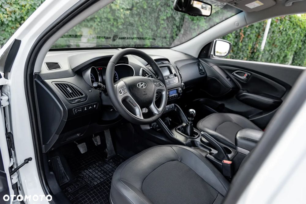 Hyundai ix35 2.0 4WD Trend - 17