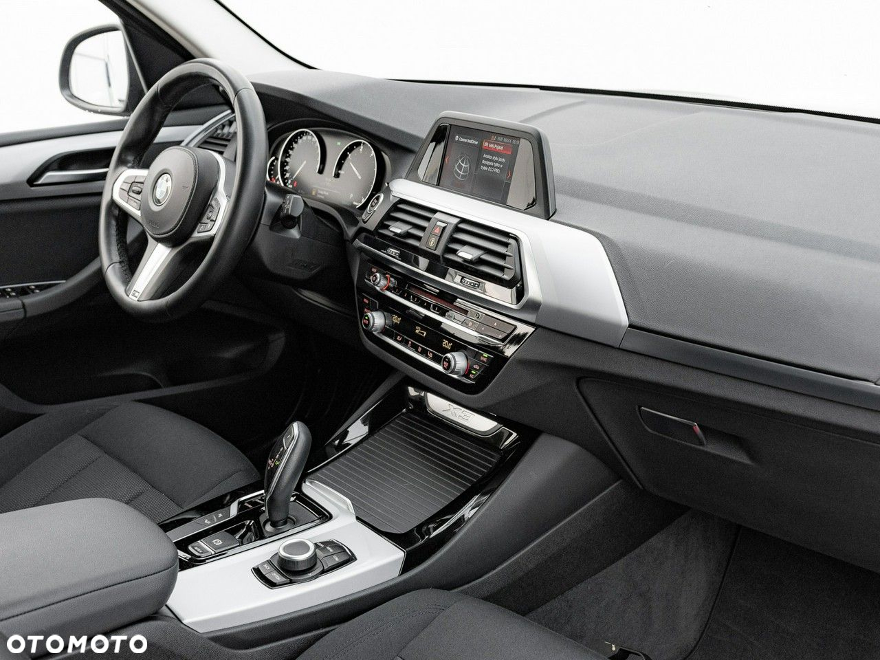 BMW X3 xDrive25d Advantage - 33