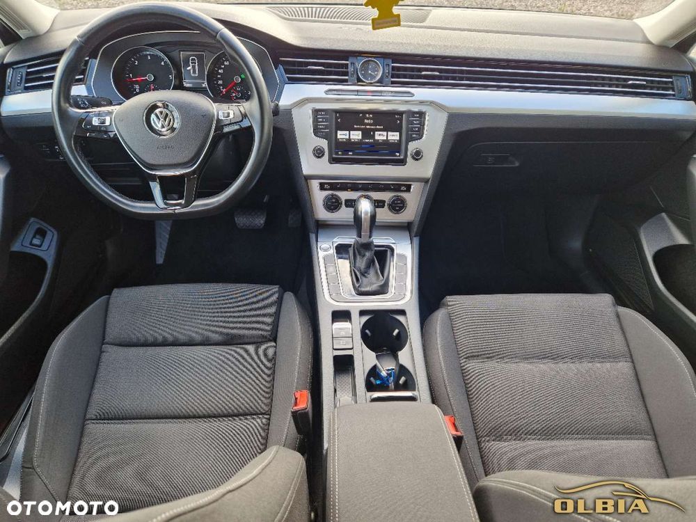 Volkswagen Passat - 5
