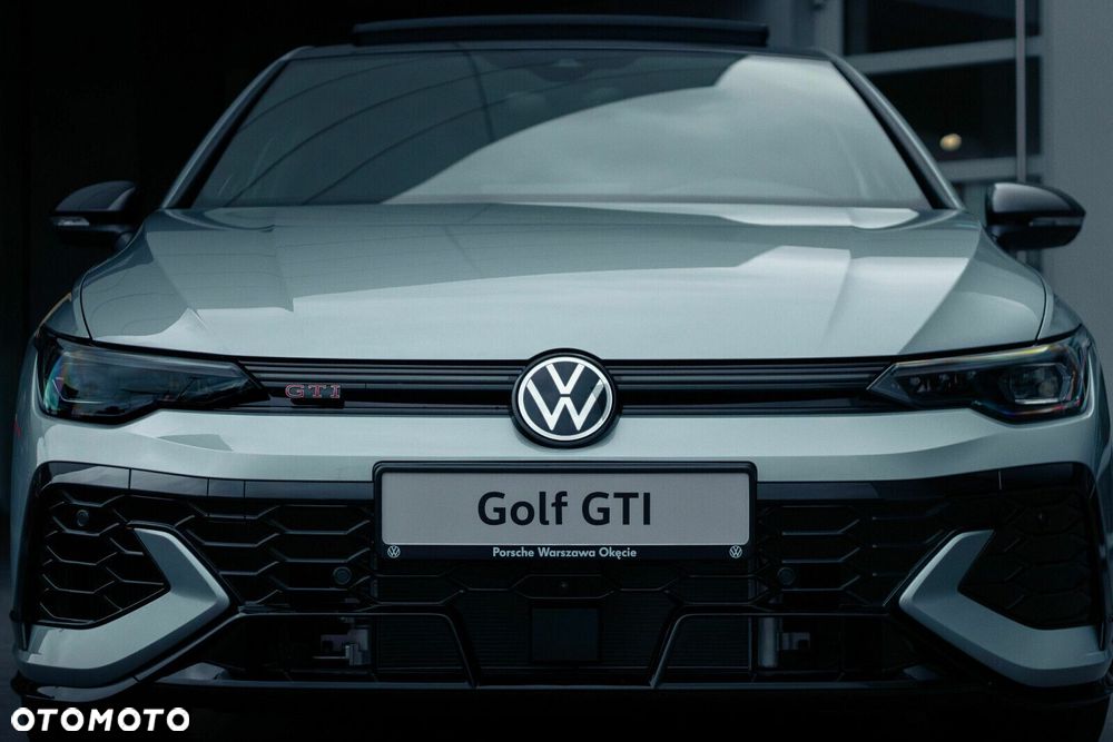 Volkswagen Golf - 5