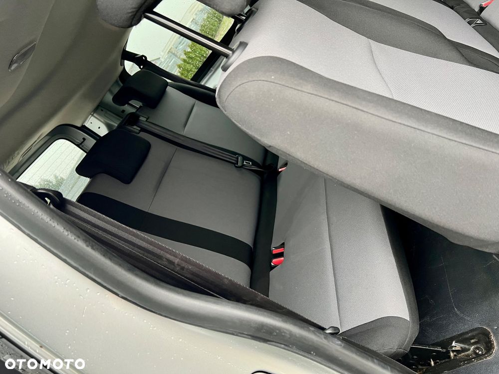 Peugeot Traveller 1.6 BlueHDi Compact Allure - 17