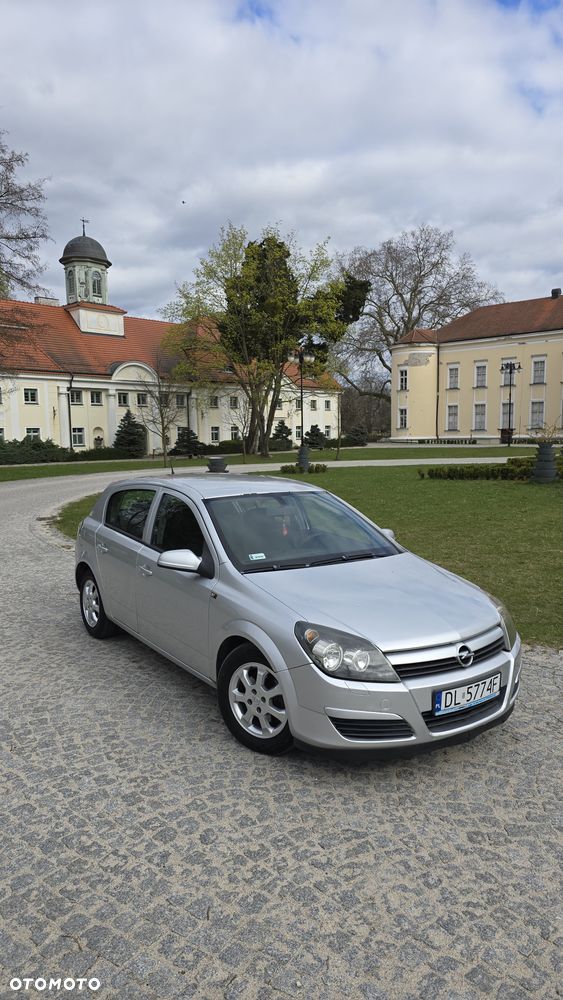 Opel Astra 1.6 Enjoy - 1