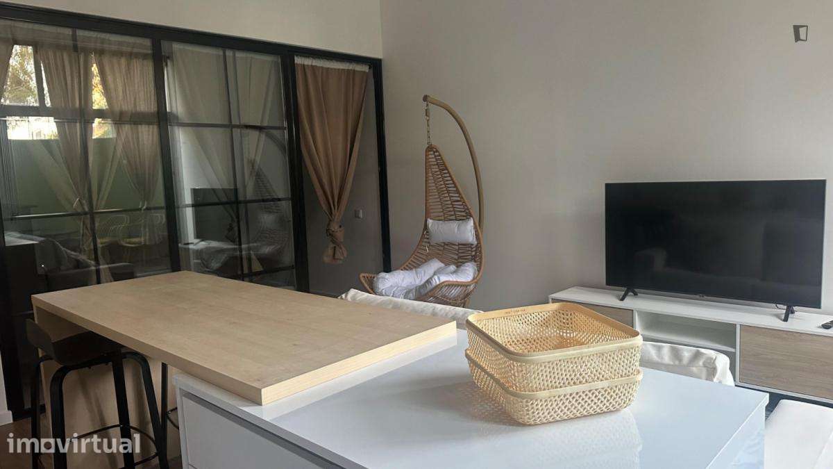 Apartamento com 1 quartos - localizado em Portimao - Grande imagem: 2/14