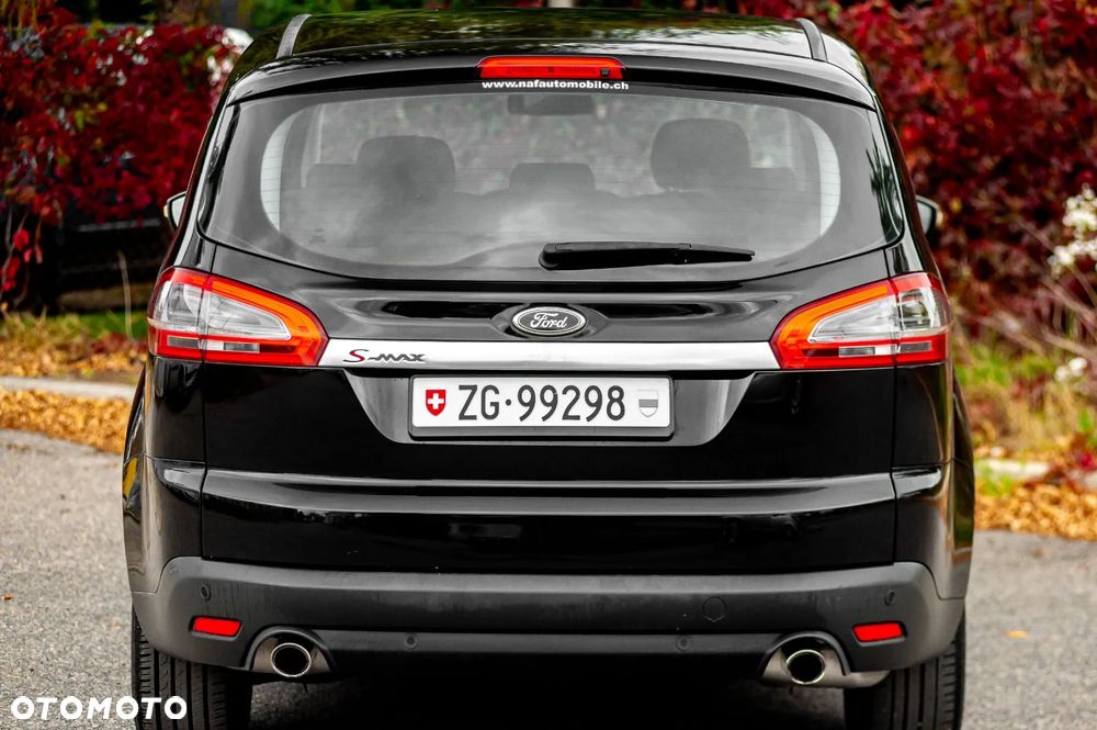 Ford S-Max - 12