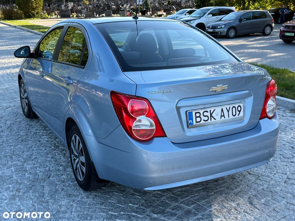 Chevrolet Aveo 1.4 16V Base - 5