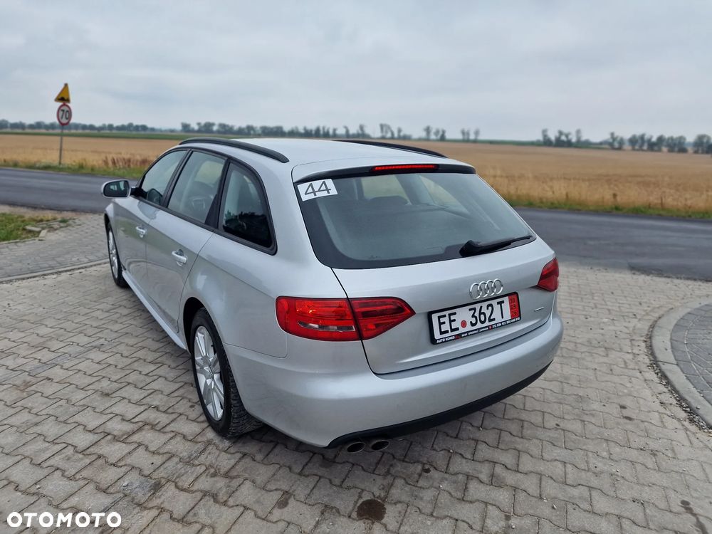 Audi A4 Avant 2.0 TDI DPF quattro - 13