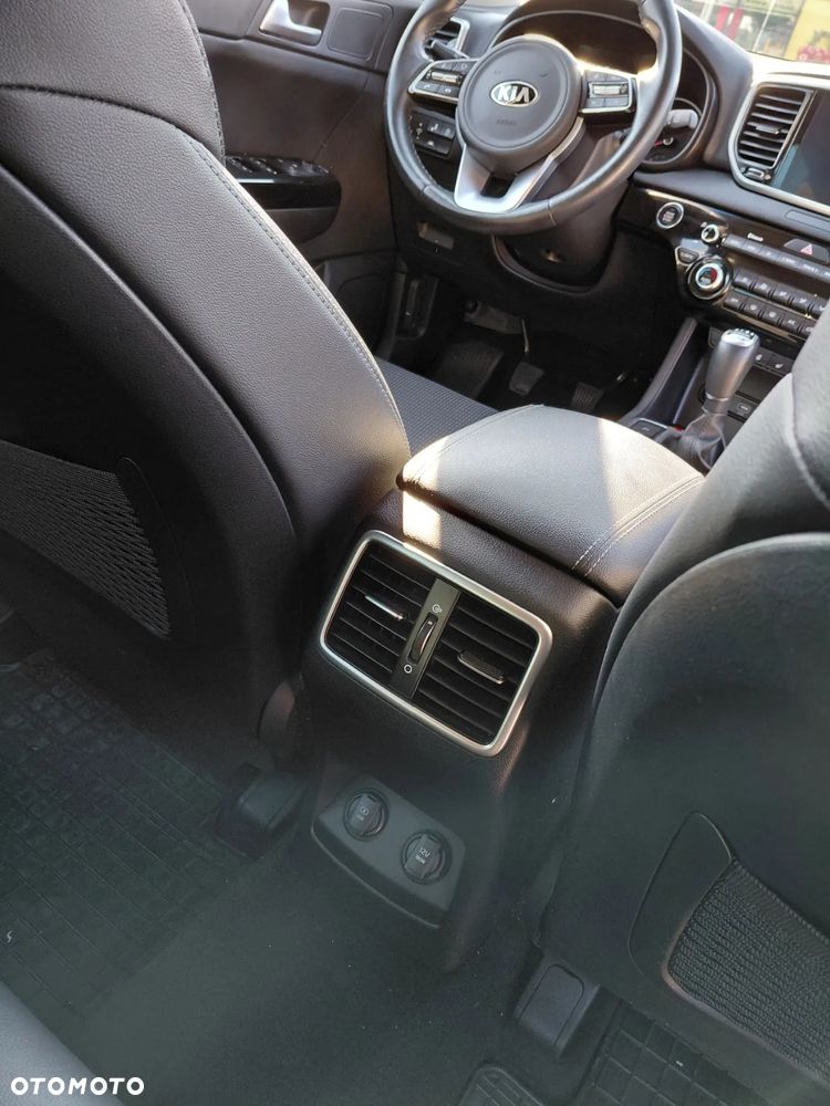 Kia Sportage 1.6 GDI Black Edition 2WD - 13