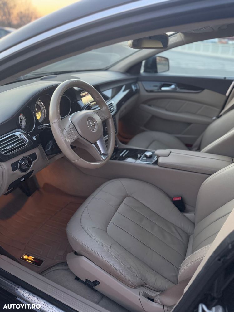 Mercedes-Benz CLS 250 CDI DPF BlueEFFICIENCY 7G-TRONIC - 29