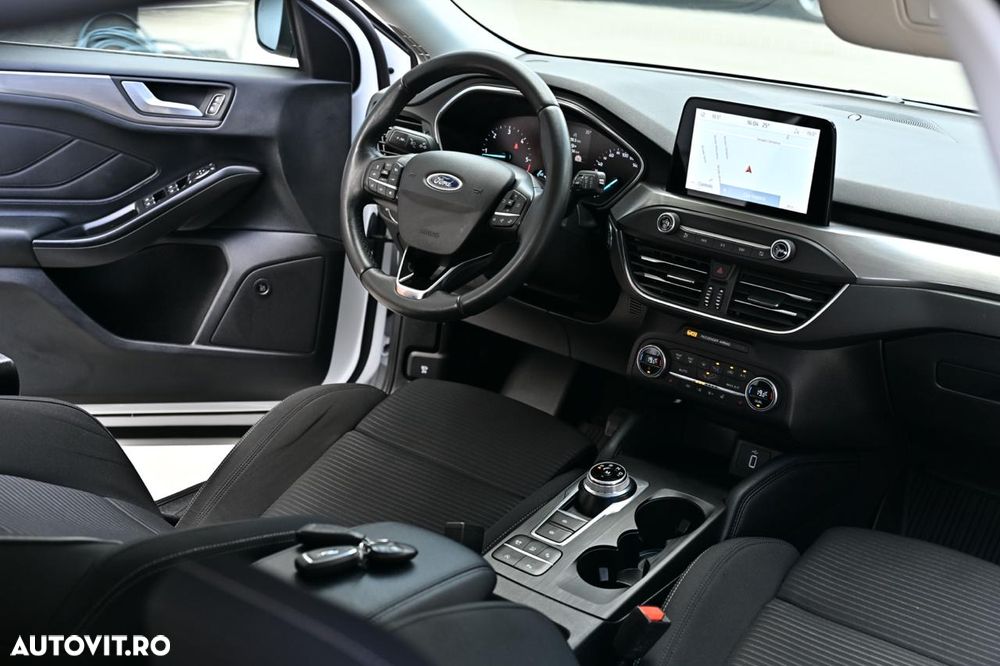 Ford Focus 2.0 EcoBlue Start-Stopp-System Aut. TITANIUM - 15