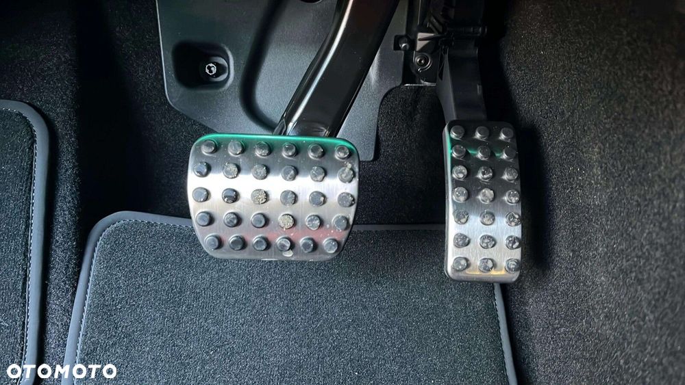 Mercedes-Benz CLA - 17