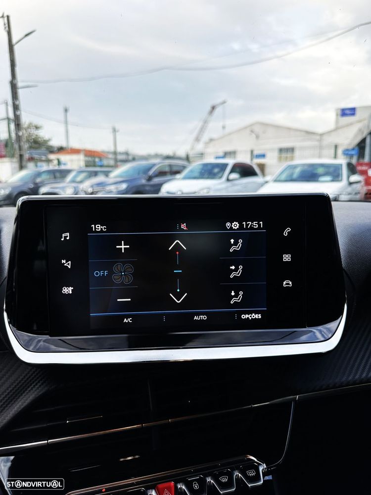 Peugeot 2008 1.5 BlueHDi Active Pack EAT8 - 8