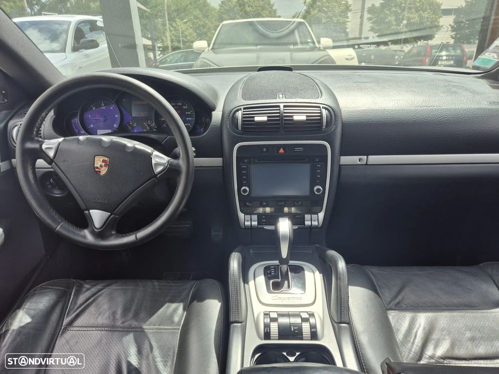 Porsche Cayenne Tiptronic - 13