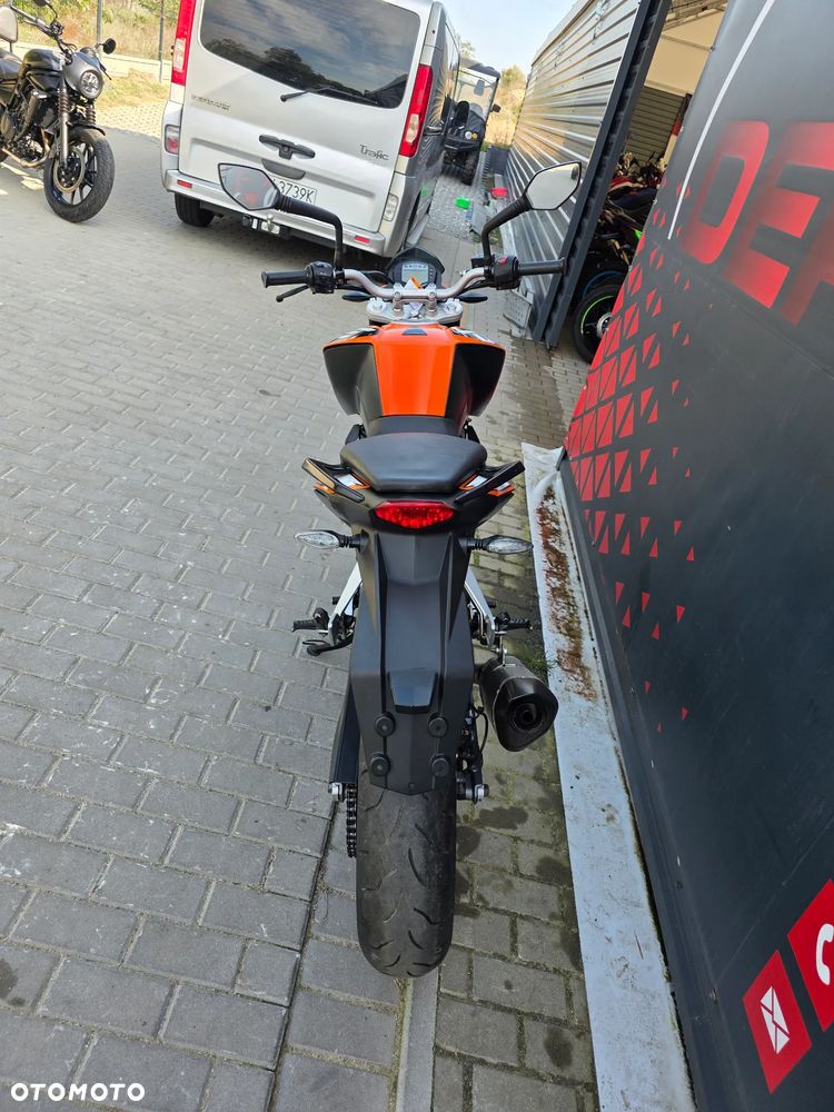 KTM Duke 125 - 16