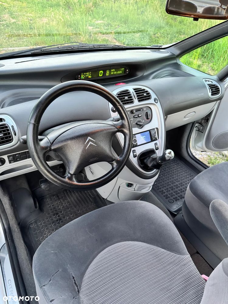 Citroën Xsara Picasso 1.6 SX - 2