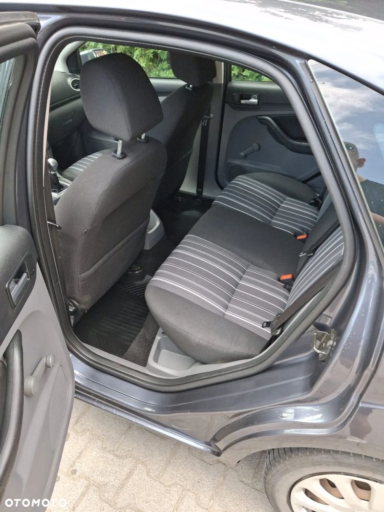 Ford Focus - 6