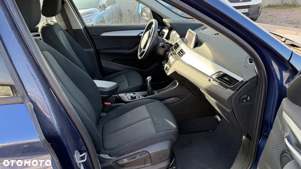 BMW X1 sDrive16d - 13