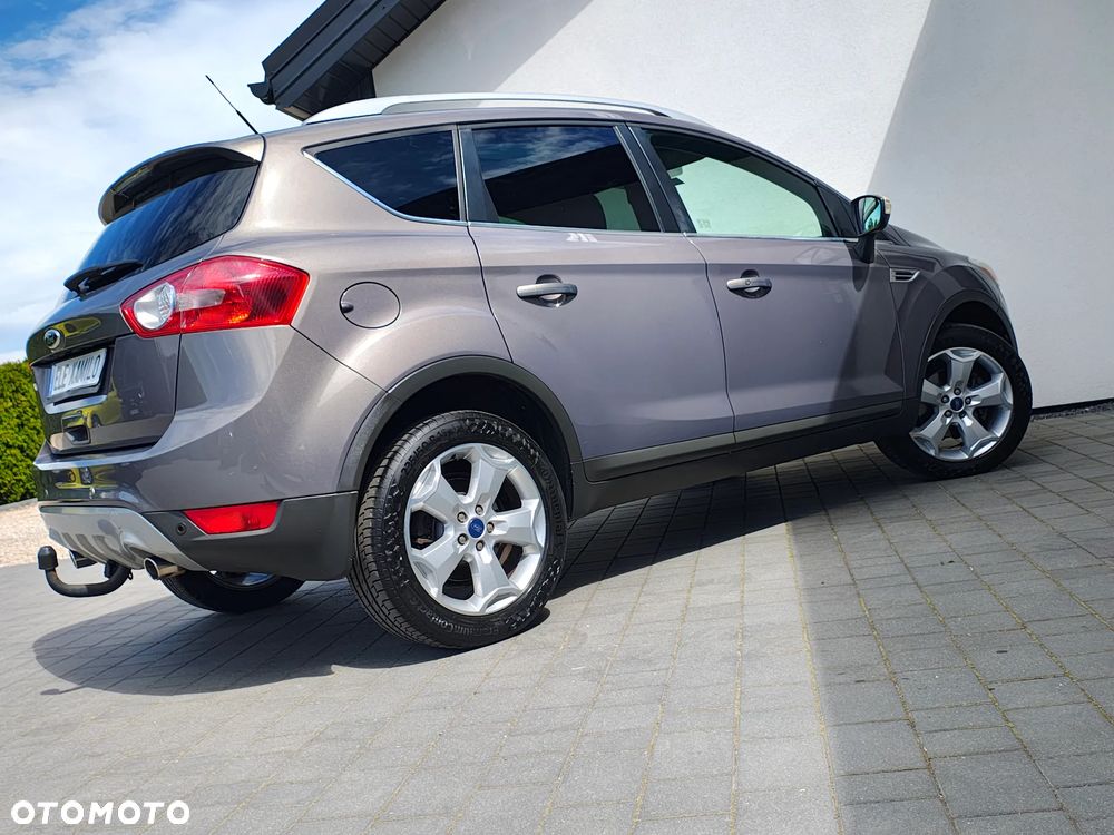 Ford Kuga 2.0 TDCi 4x4 Titanium - 38