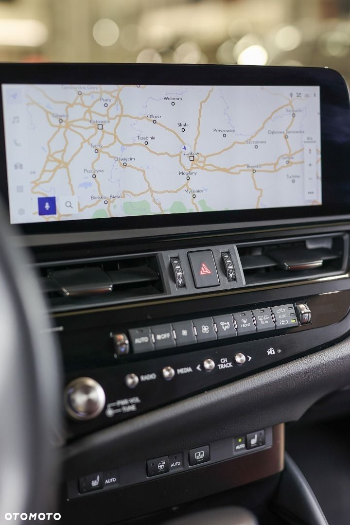Lexus ES - 40