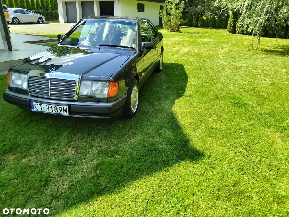 Mercedes-Benz W124 (1984-1993) - 11