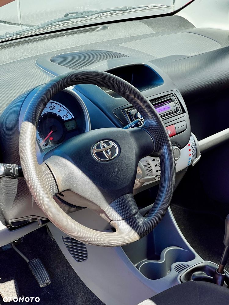 Toyota Aygo City - 18
