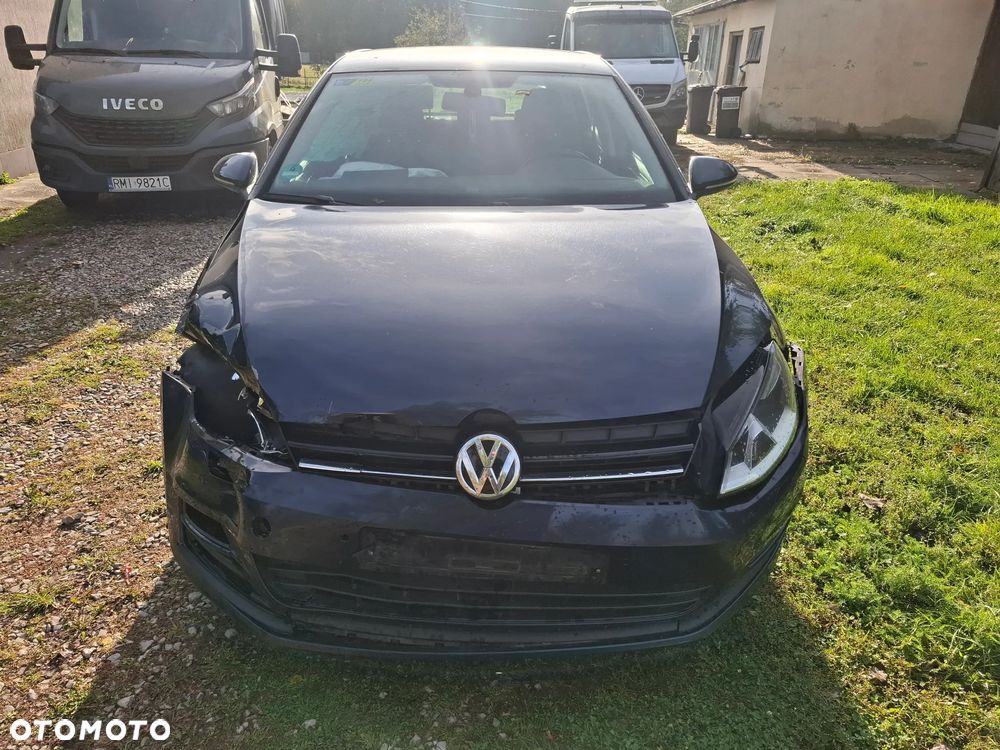 Volkswagen Golf - 2