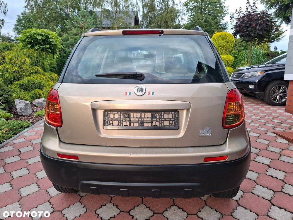 Fiat Sedici 1.6 16V 4x4 Luxury - 9
