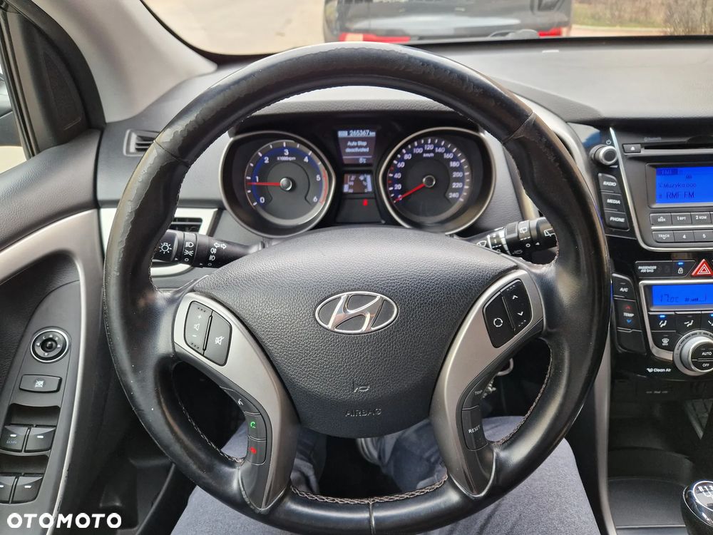 Hyundai i30 1.6 CRDi BlueDrive Go - 17