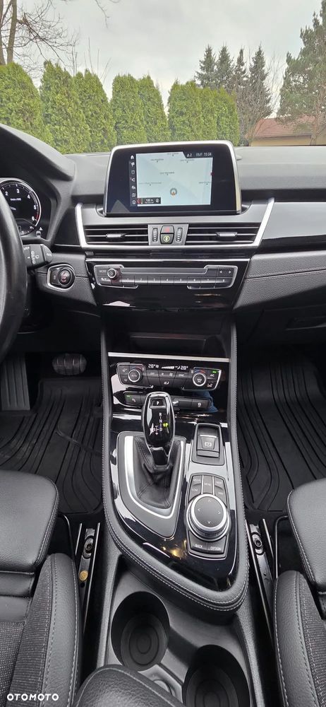 BMW Seria 2 220d xDrive - 13