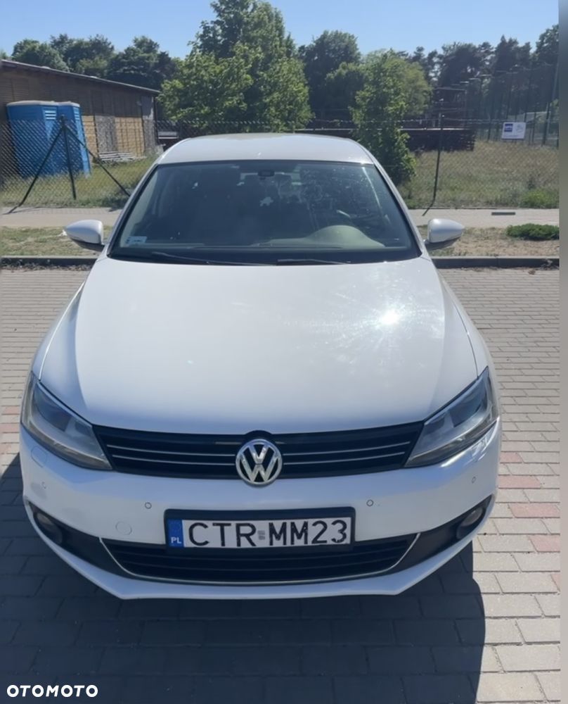 Volkswagen Jetta 1.4 TSI Comfortline - 2