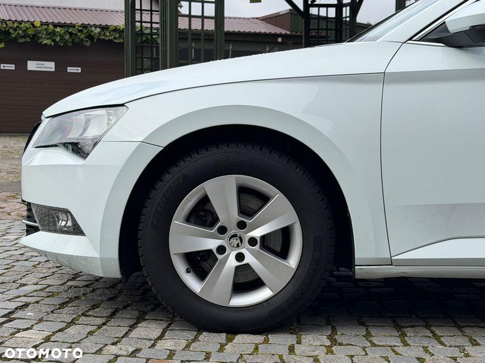 Skoda Superb 1.6 TDI Ambition - 7