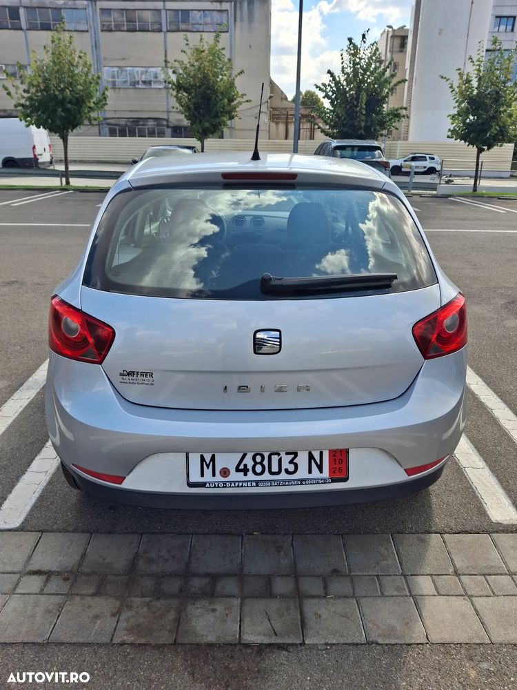 Seat Ibiza 2011 photo 3