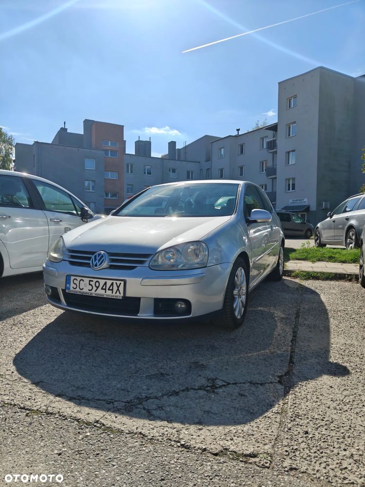 Volkswagen Golf - 2