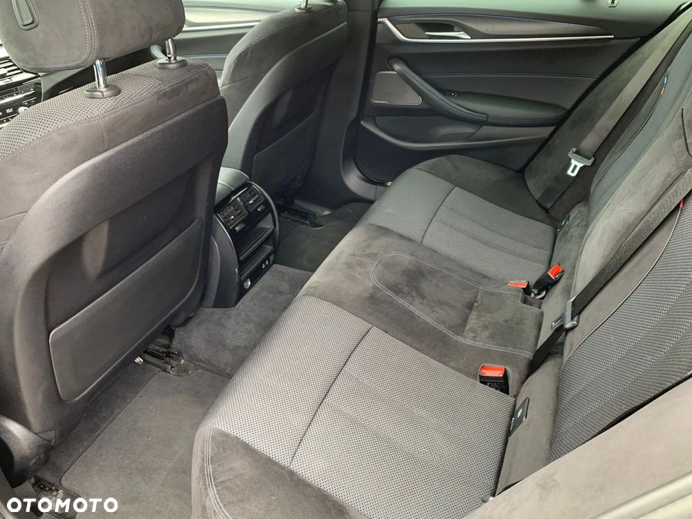 BMW Seria 5 530e M Sport sport - 11