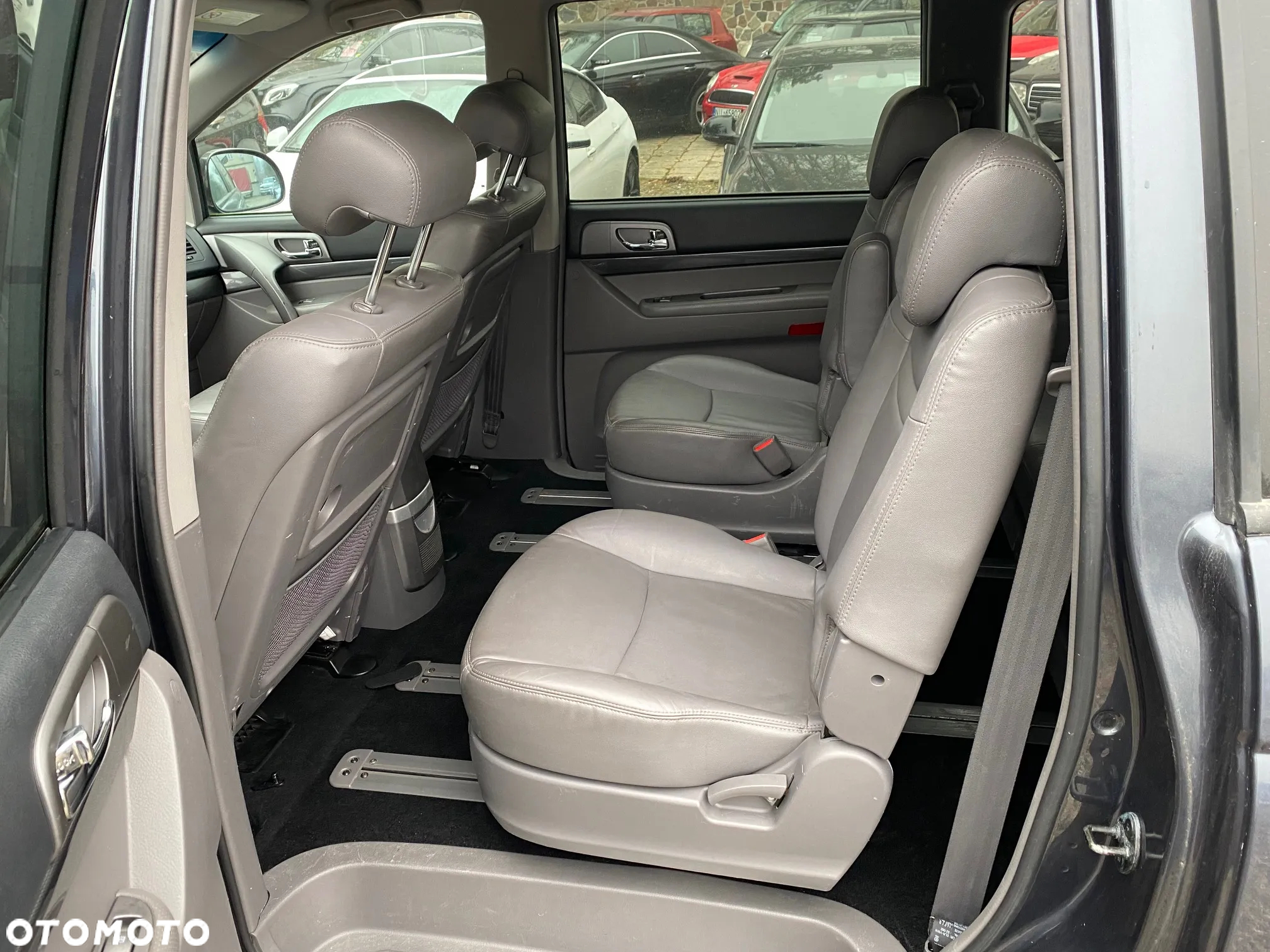 SsangYong/KGM Rodius 200 e-XDi Crystal Plus 4WD - 9