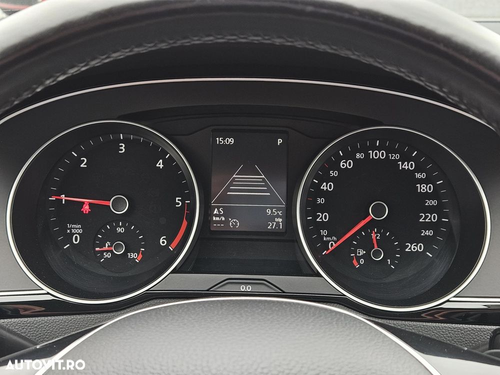 Volkswagen Passat 2.0 TDI DSG Comfortline - 17