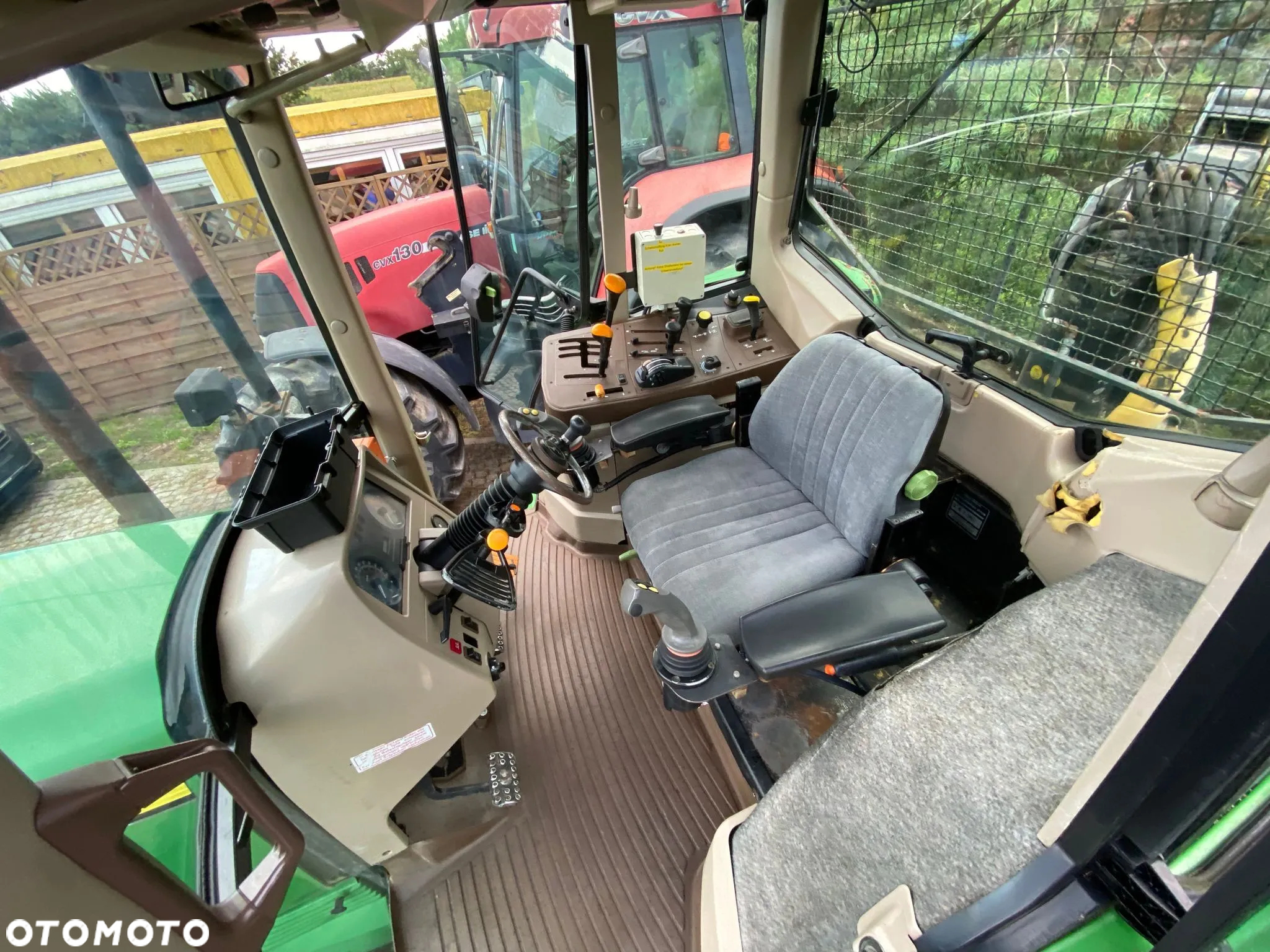 John Deere 6520 - 19