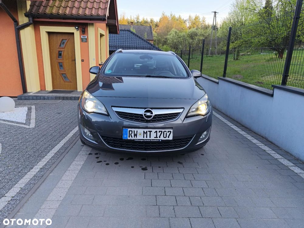 Opel Astra 1.6 Turbo Cosmo - 10