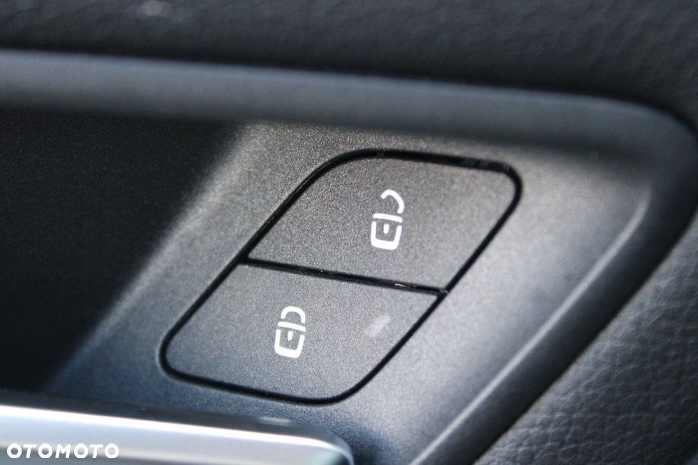 Mercedes-Benz CLA - 26