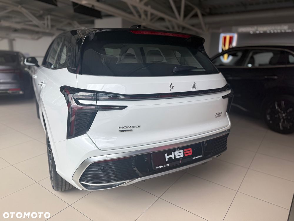 Hongqi HS3 - 4