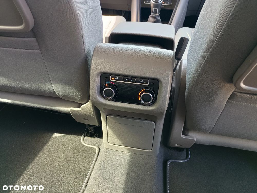 Seat Alhambra 2.0 TDI Ecomotive Reference - 17