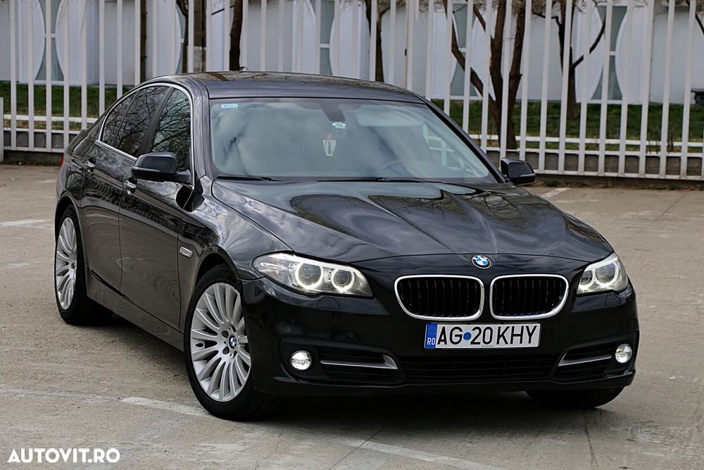 BMW Seria 5 530d xDrive - 12