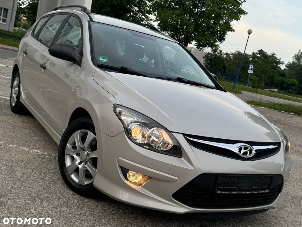 Hyundai i30 1.4 Team 08 - 1