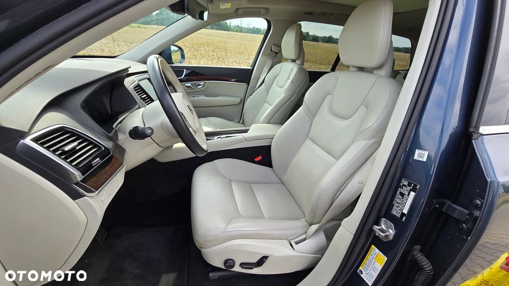 Volvo XC 90 T6 AWD Momentum 7os - 12