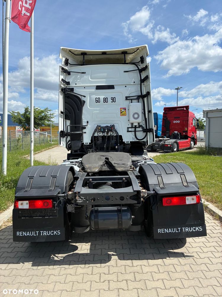 Renault T480 Sleeper Cab - 7