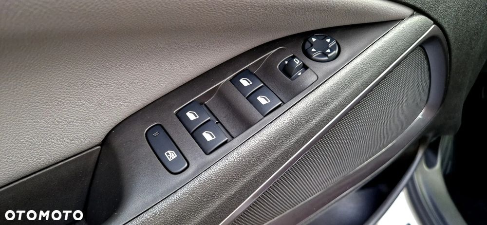 Opel Crossland X 1.6 Start/Stop Innovation - 26