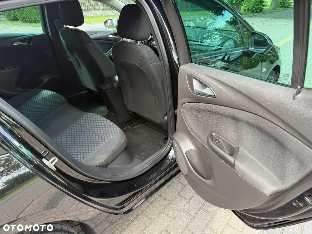 Opel Astra 1.4 Turbo Edition - 21