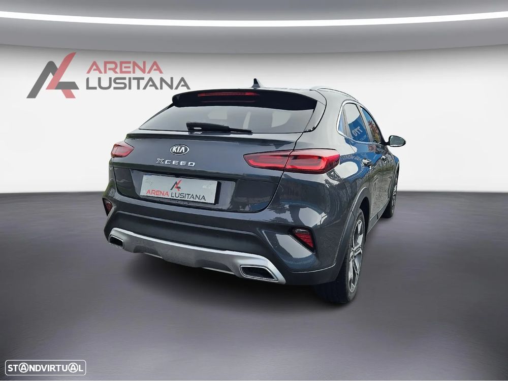 Kia XCeed 1.6 CRDi MHEV Tech - 3