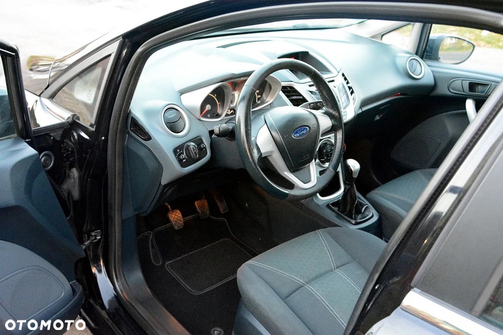 Ford Fiesta 1.25 Titanium - 10