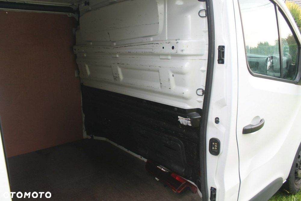 Renault Trafic - 12